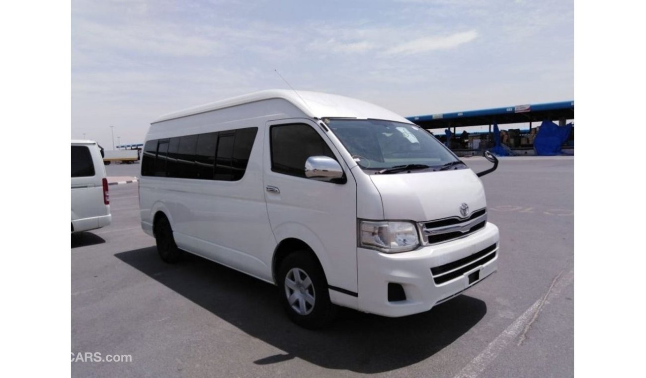 تويوتا هاياس Hiace Commuter RIGHT HAND DRIVE (Stock no PM 574 )