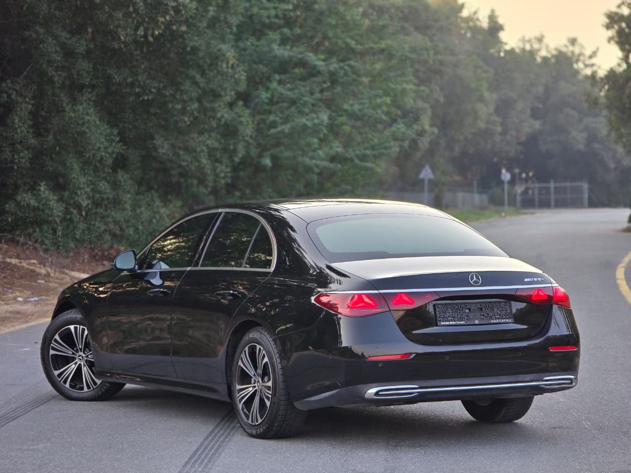 Mercedes-Benz E200 2.0L MERCEDES E-200 2024 // KOREAN // LOW MILEAGE // FULL OPITION // PERFECT CONDITION