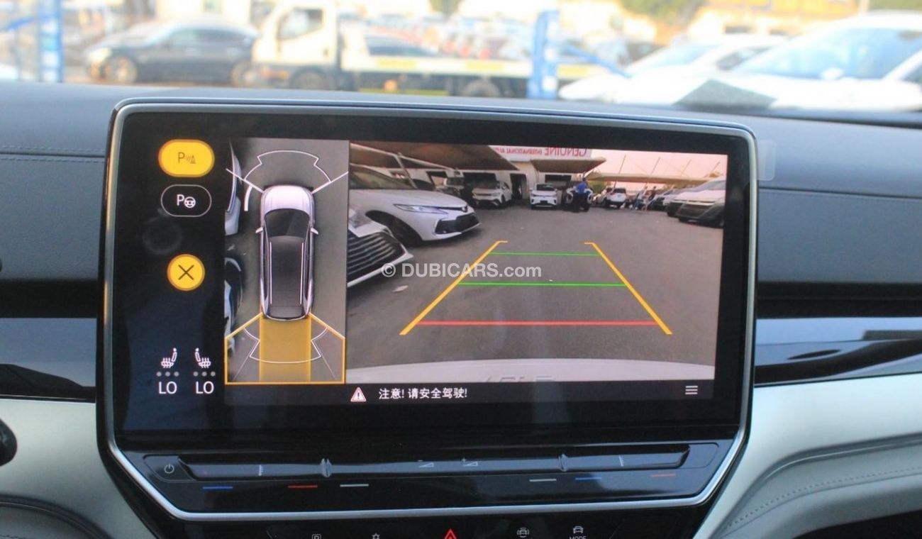 Volkswagen ID.6 CROZZ LITE PRO 2022 model with fixed sunroof 6seater ONLY FOR EXPORT OUTSIDE GCC