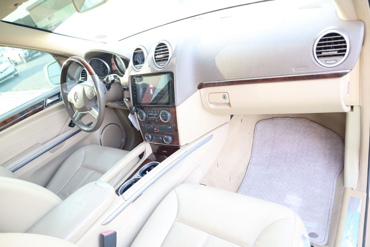 مرسيدس بنز GL 450 Mercedes-Benz GL 450 4.7L GCC