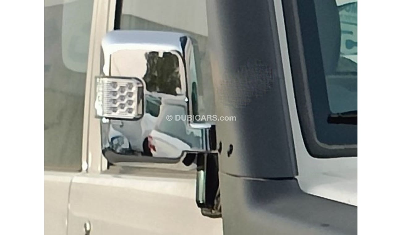 تويوتا لاند كروزر بيك آب 4.5L,V8,DIESEL,DOUBLE/CABIN,DIFF/LOCK,OVER FENDER,WINCH,PICKUP,POWER WINDOW,FULL OPTION,MT,2022MY