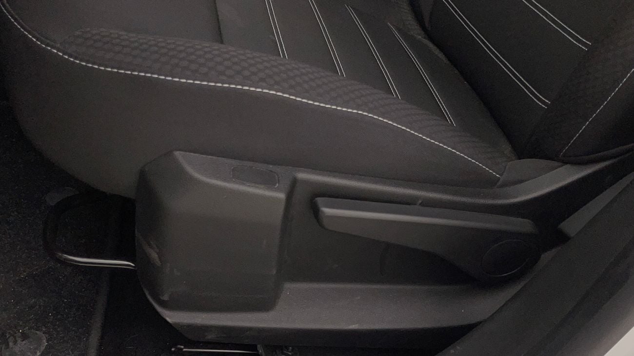 Renault Duster SE 1.6 | Zero Down Payment | Home Test Drive