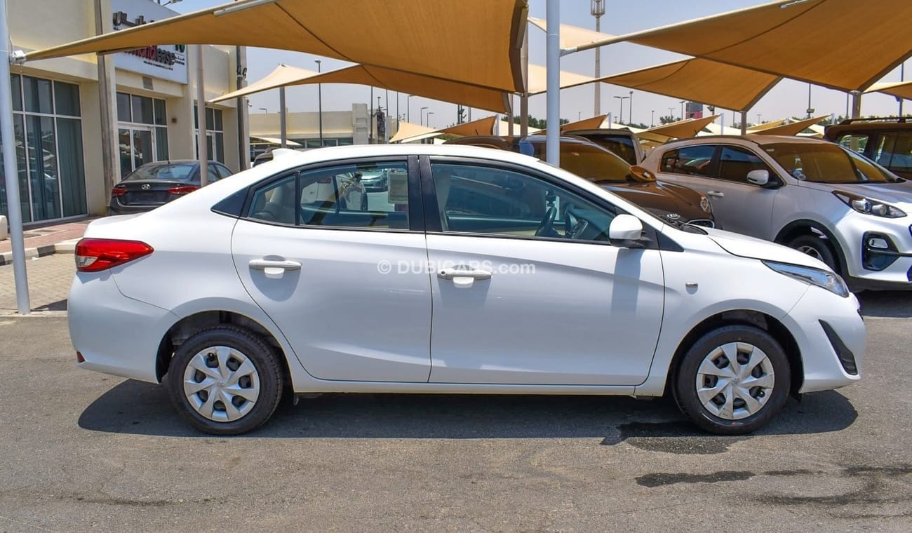 Toyota Yaris 1.5 L E