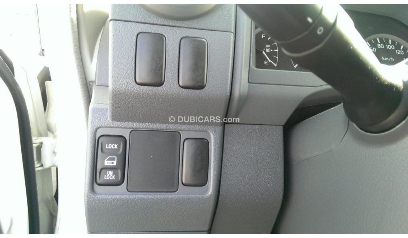 Toyota Land Cruiser Hard Top 78 LX 13, Diesel, 13 Seats