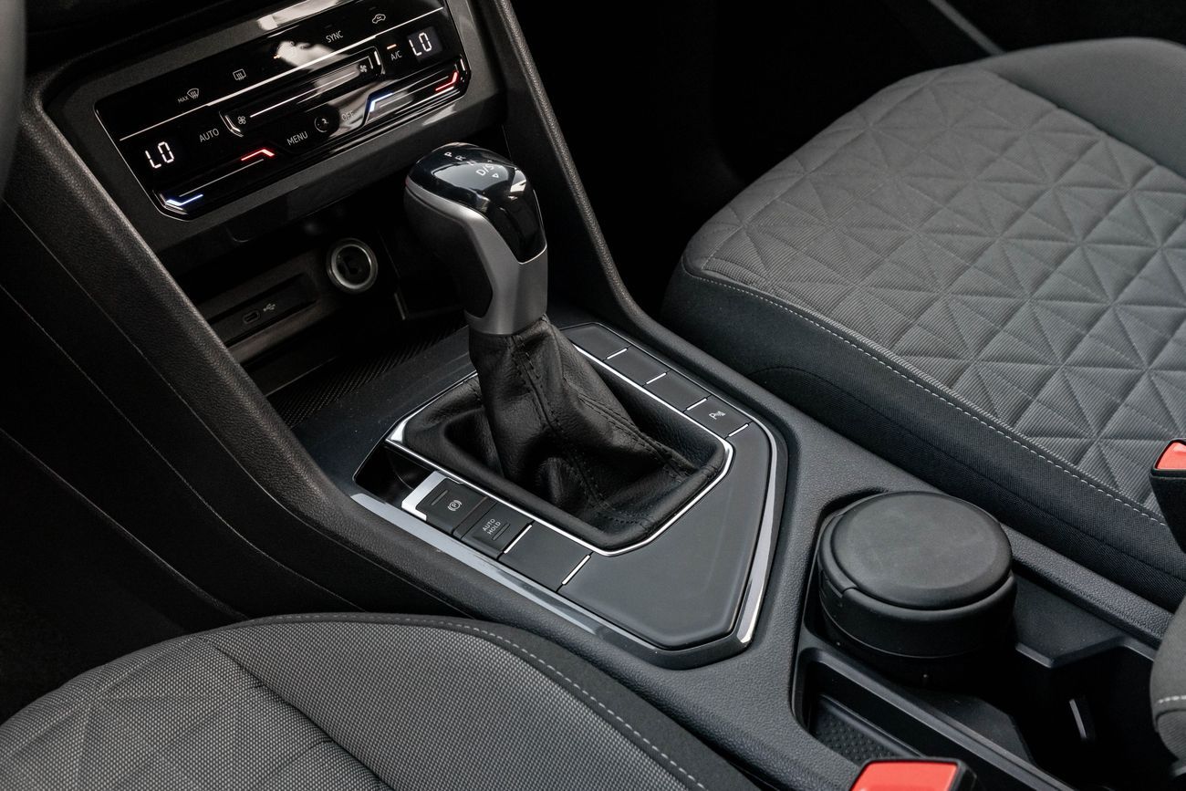 فولكس واجن تيجوان Tiguan Elegance | 1,665 P.M | 0% Downpayment | VW Warranty + Service | Ultra Low KM!