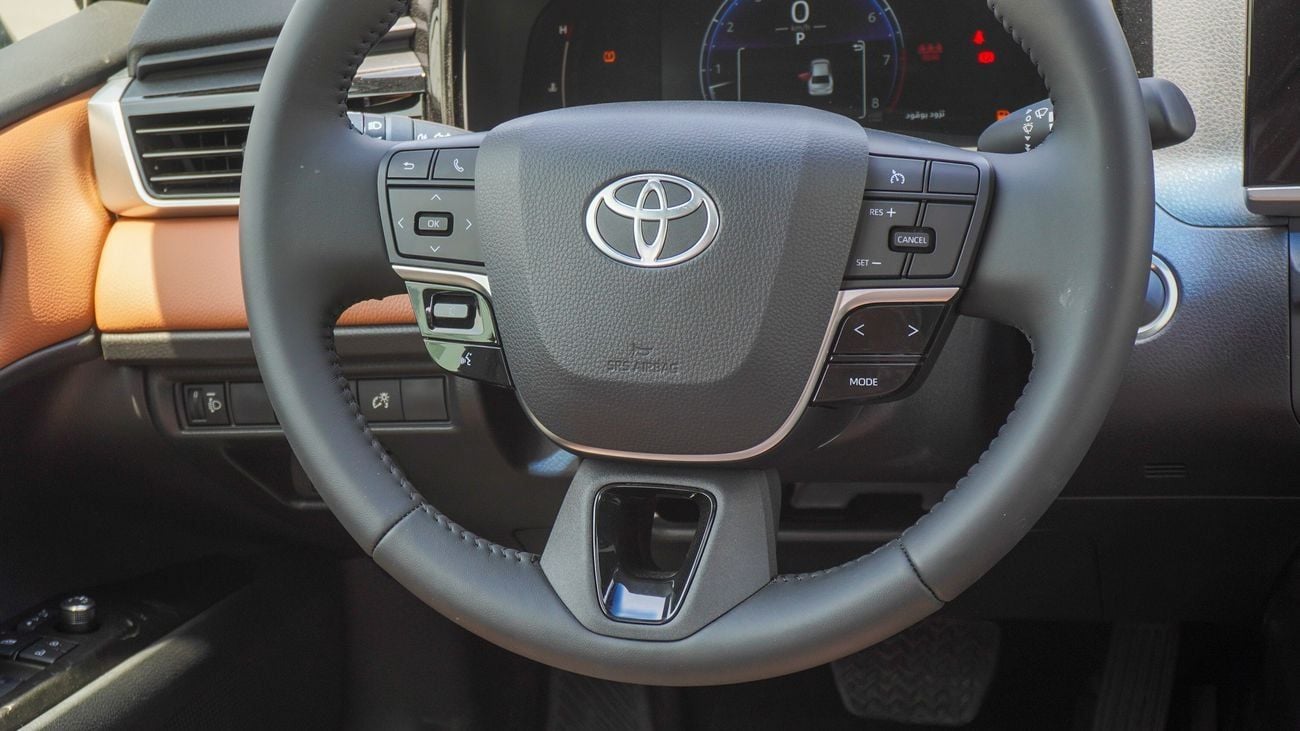 Toyota Camry LE HEV