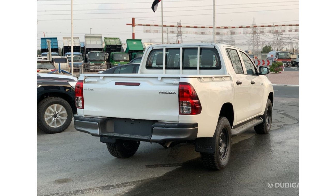 تويوتا هيلوكس Pick Up DC 4x4 2.4L Diesel with Power Windowa