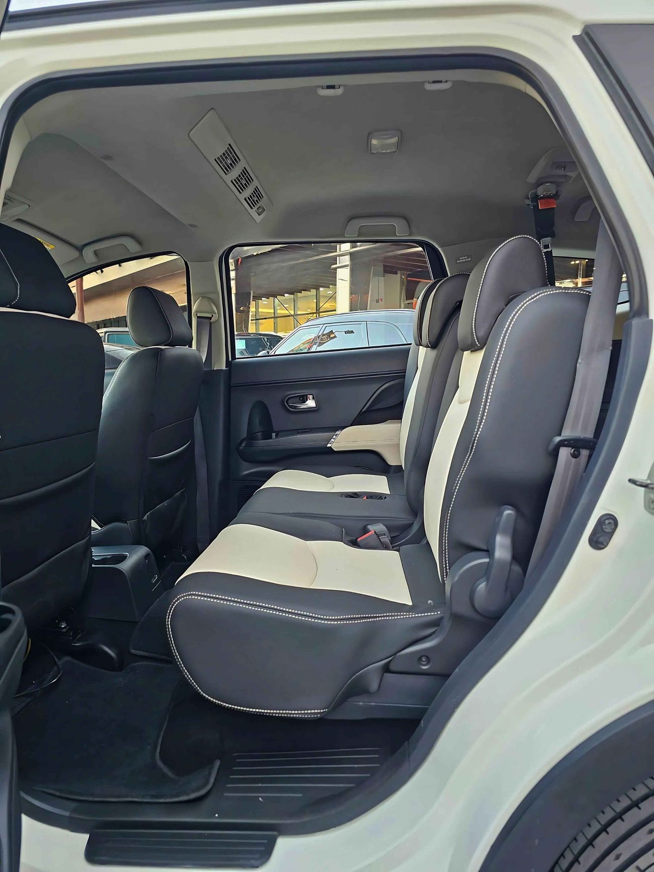 Toyota Rush /1.5L V4/ 7 SEATER/ LEATHER SEATS / EXPORT ONLY / LOT#009785