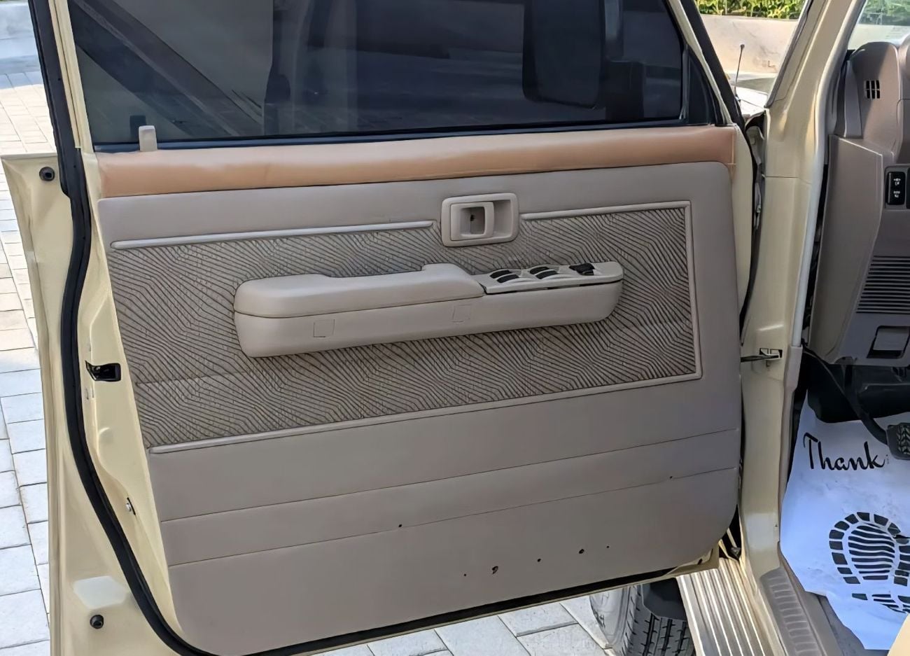 Toyota Land Cruiser LC76 LX Grade LHD 2.8L 1GD-FTV V4 Turbo Diesel Engine Manual Gear 4WD 5 Seats 5 Door