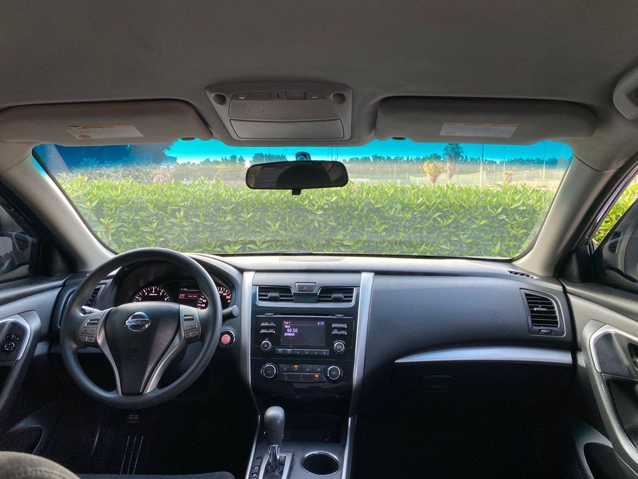 Nissan Altima SL NISSAN ALTIMA 2015 GCC PERFECT CONDITION WARRANTY CHASSIS AND GEAR AND MACHINE