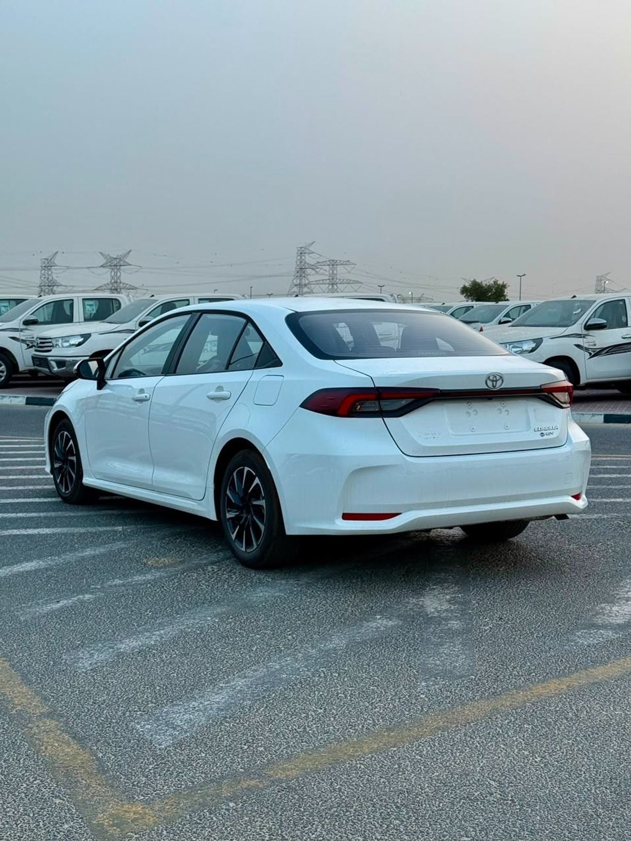 Toyota Corolla ToYoTa - COROLLA - ELITE - 1.8 - 2026 - HyBRiD - NEW FACE - AT - WHiTE