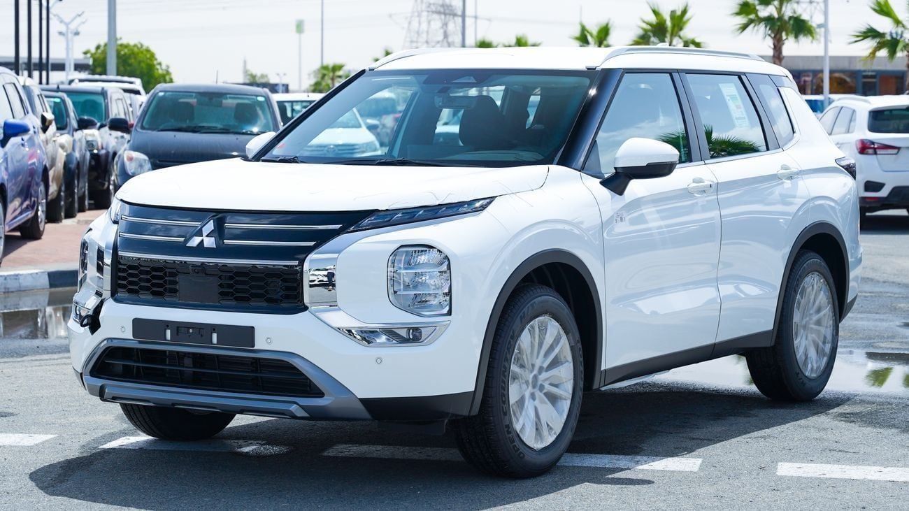 Mitsubishi Outlander GLX MIDLINE Brand New 2026 Mitsubishi Outlander Medium Line (G10) 2.5L | 7-Seater SUV | GCC Specific
