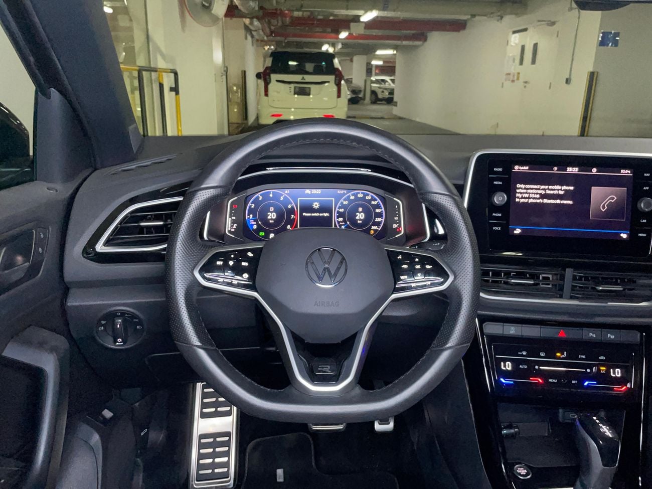 Volkswagen T-ROC R-LINE 2023 R LINE | AED 1121/Month | 0 DP | 30 Day Return | Warranty | Service History