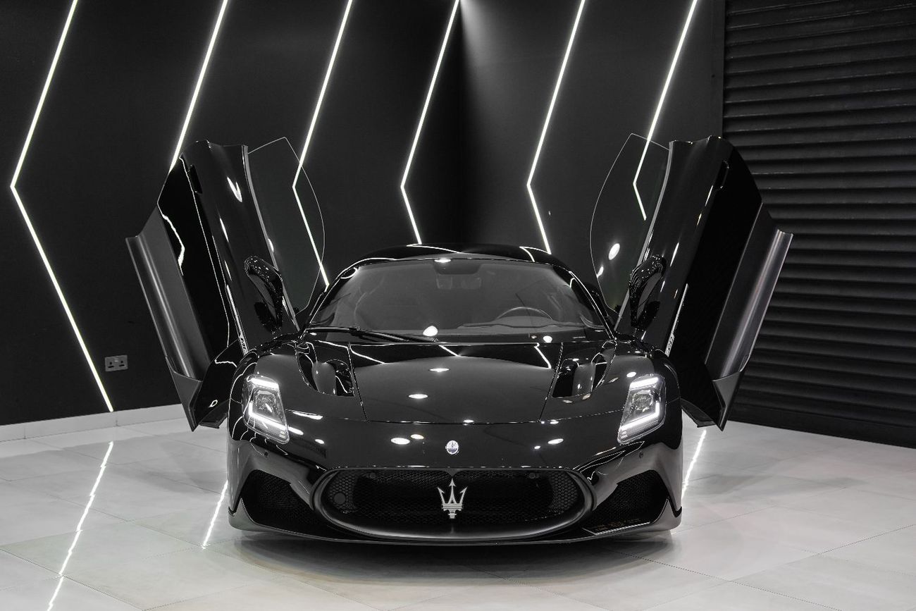 Maserati MC20 Std 3.0L Nettuno V6, Lift Sytem, E-LSD, Very Low KM!!