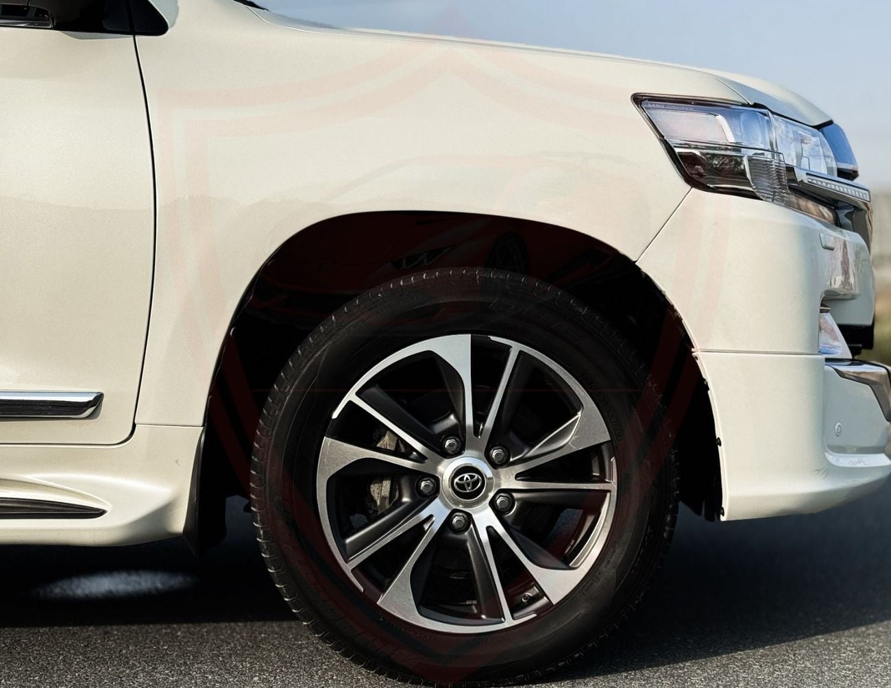 تويوتا لاند كروزر تويوتا لاند كروزر | 4.6 لتر | 2020 | خليجية | خالية من الحوادث | بحالة ممتازة | 1685 شهرياً