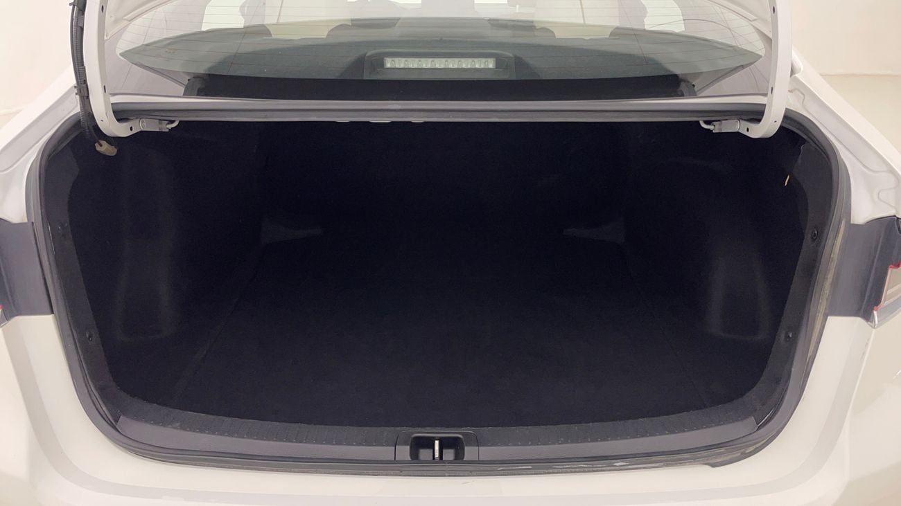 تويوتا كورولا XLI 1.6 | بدون دفعة مقدمة | اختبار القيادة في المنزل