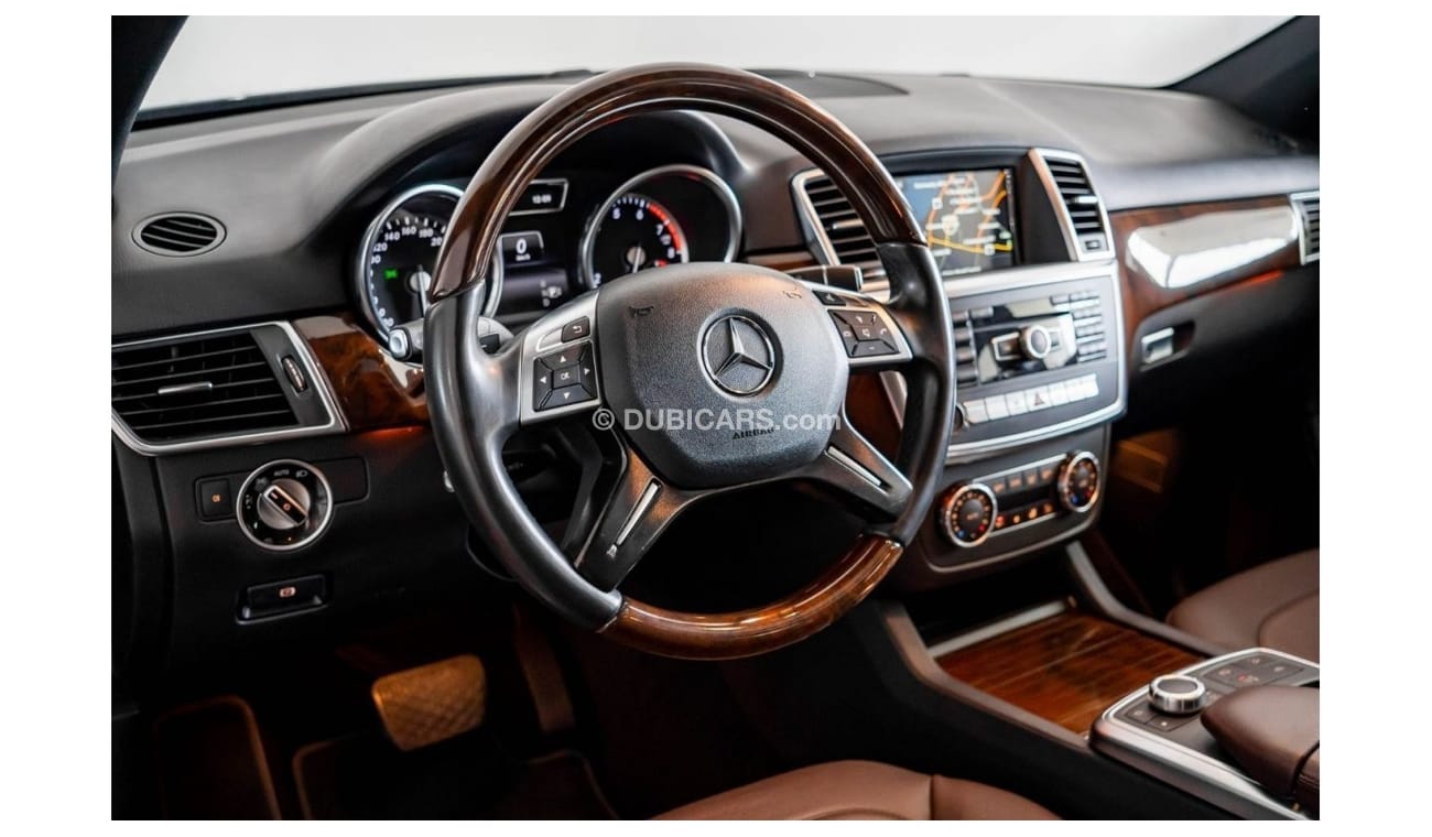 Mercedes-Benz ML 400 Std 2015 Mercedes Benz ML400 4MATIC / Full-Service History