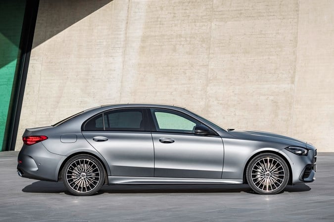 Mercedes-Benz C200 exterior - Side Profile