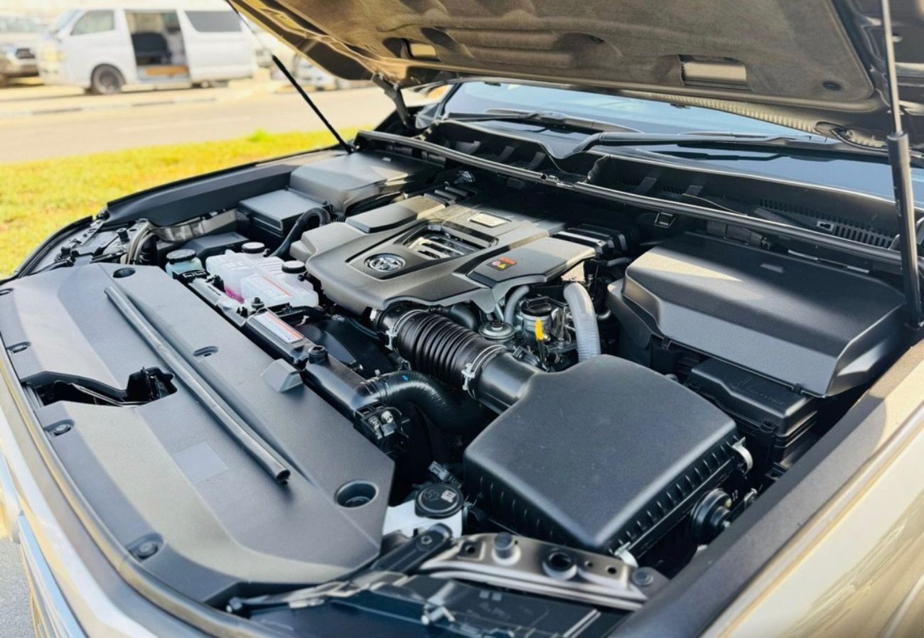 تويوتا لاند كروزر Toyota Land Cruiser model 2024 Fuel diesel full option VXR