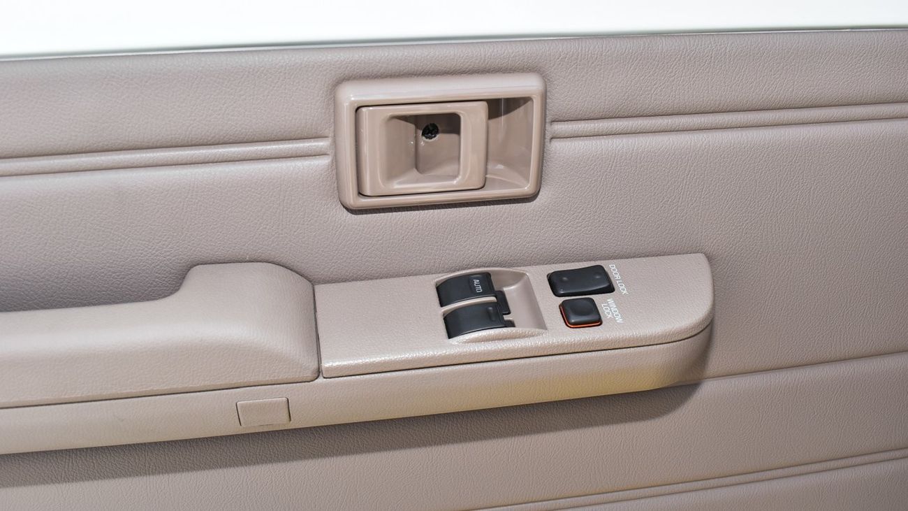 Toyota Land Cruiser 70 4.0L V6 Petrol Auto transmission