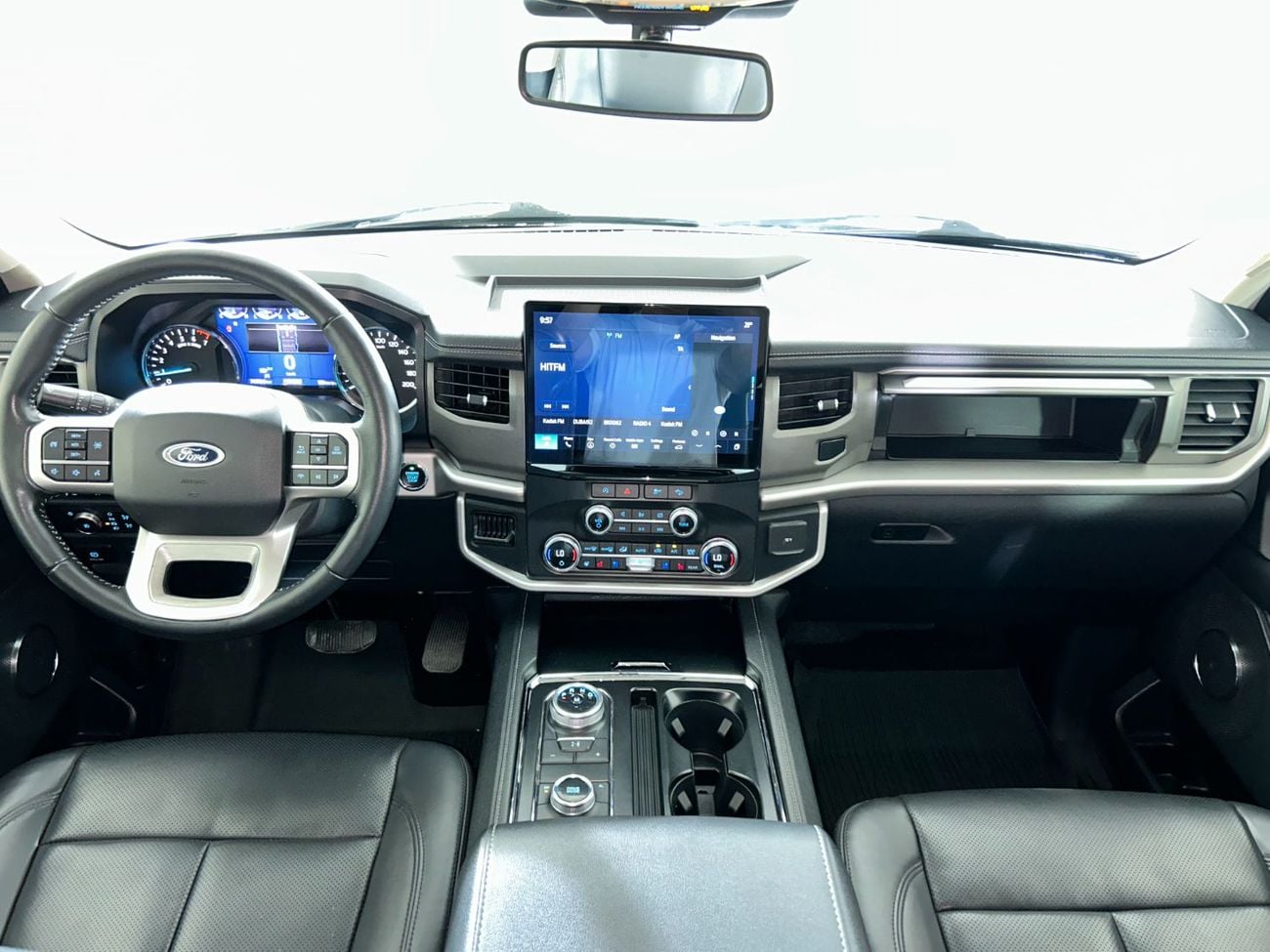 فورد إكسبيديشن XLT XT222 / AL TAYER MOTORS AL QOUZ SHOWROOM