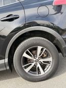 تويوتا راف ٤ XLE, leather seats, sunroof ,push start