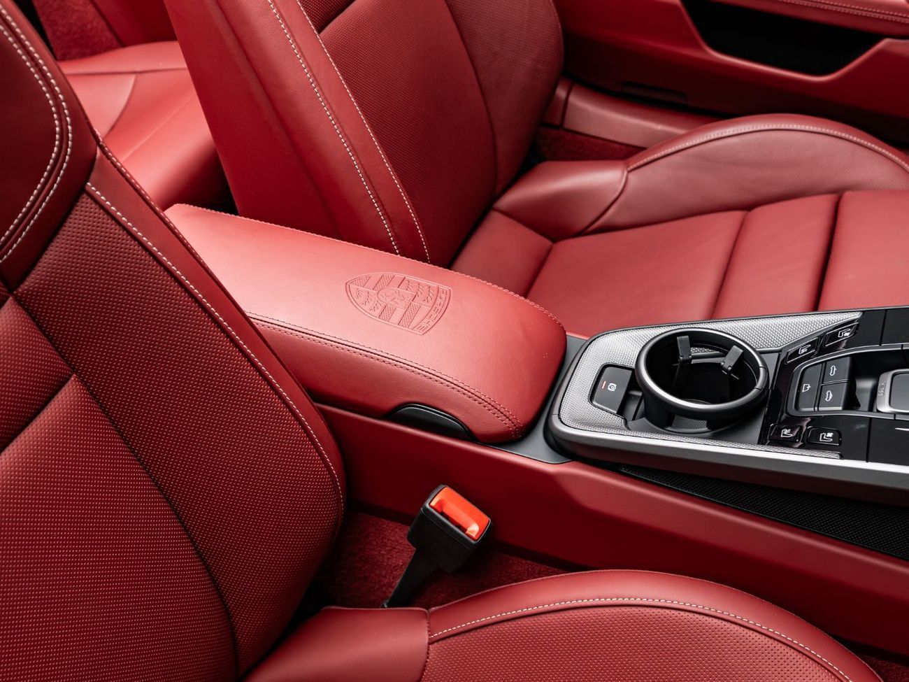 Porsche 911 Carrera 3.0L (380 HP) Convertible 2025 Porsche 911 Cabriolet, December 2026 Porsche Warranty, Very L