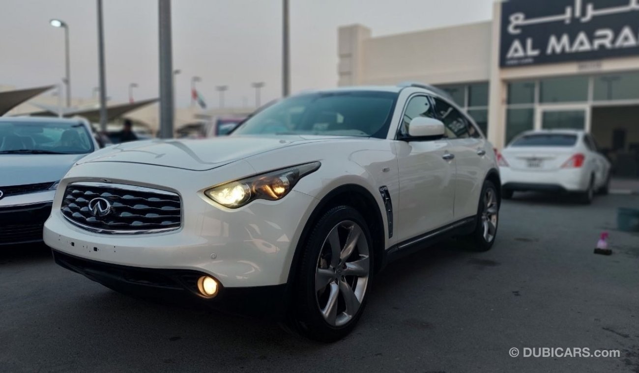 Infiniti FX50 Very clean