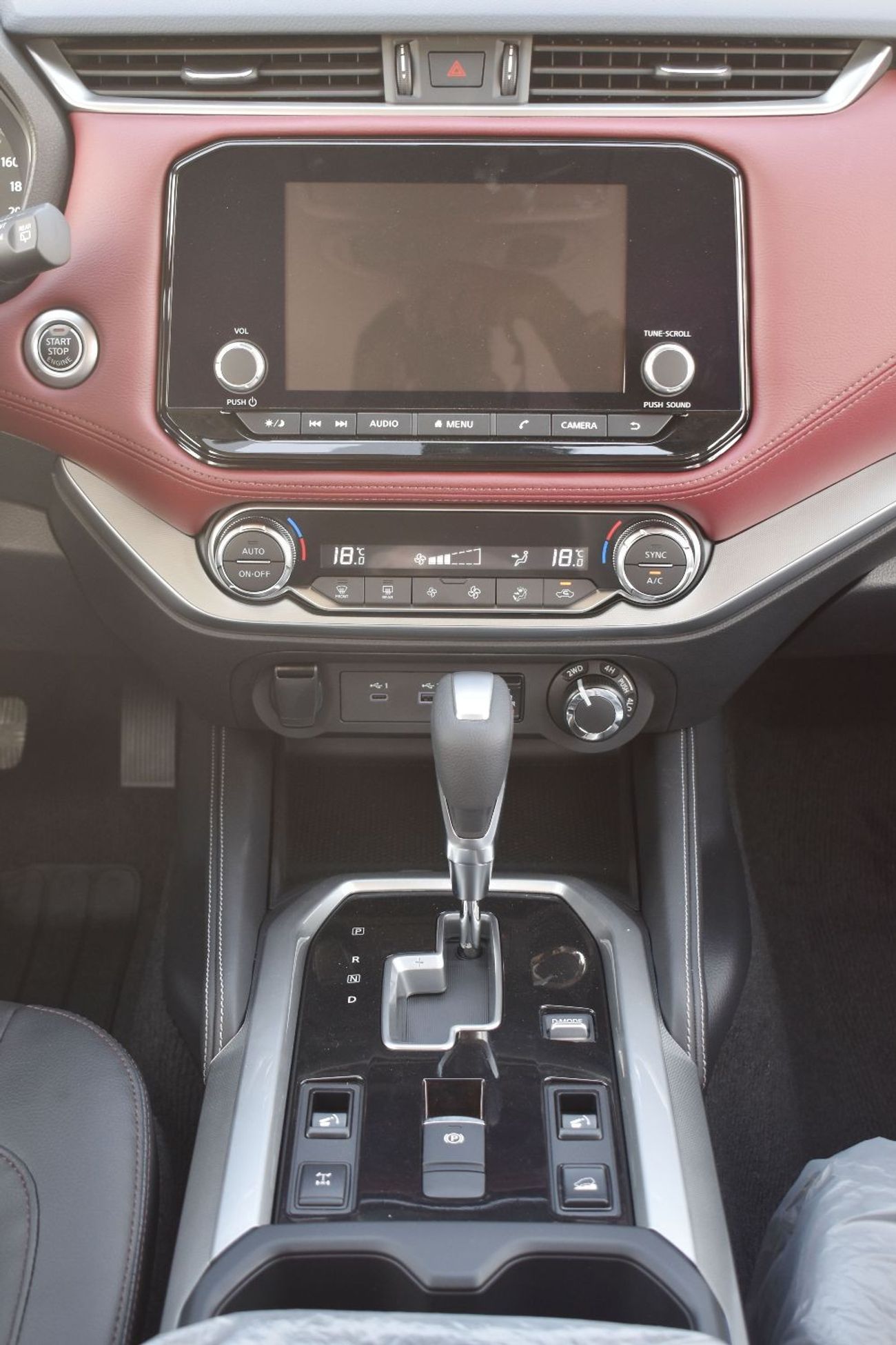 نيسان إكستيرا 2023 MODEL: NISSAN X-TERRA 2.5L PREMIUM 4WD (ONLY FOR EXPORT)