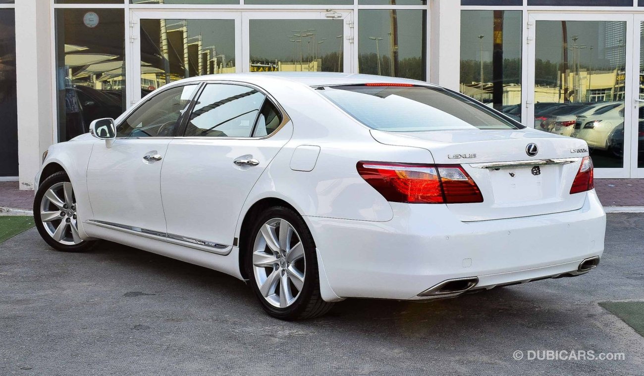 لكزس LS 600 Lexus LS 600H - HYBRID Full Service History GCC