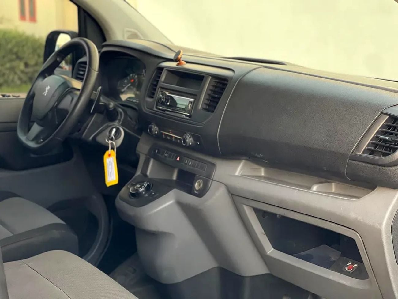 Peugeot Partner Van Long Body - GCC Specs - Reliable and Practical