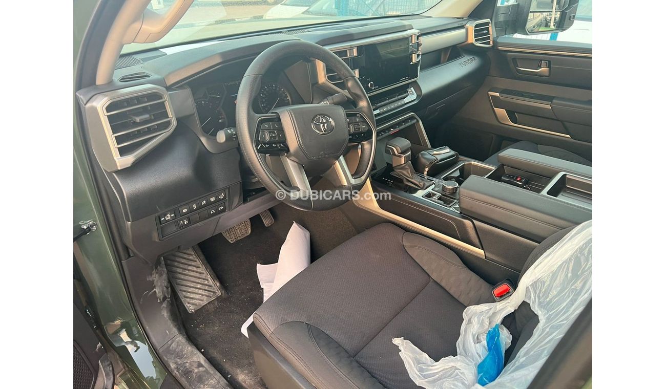 Toyota Tundra 3.5L SR5 CREW MAX