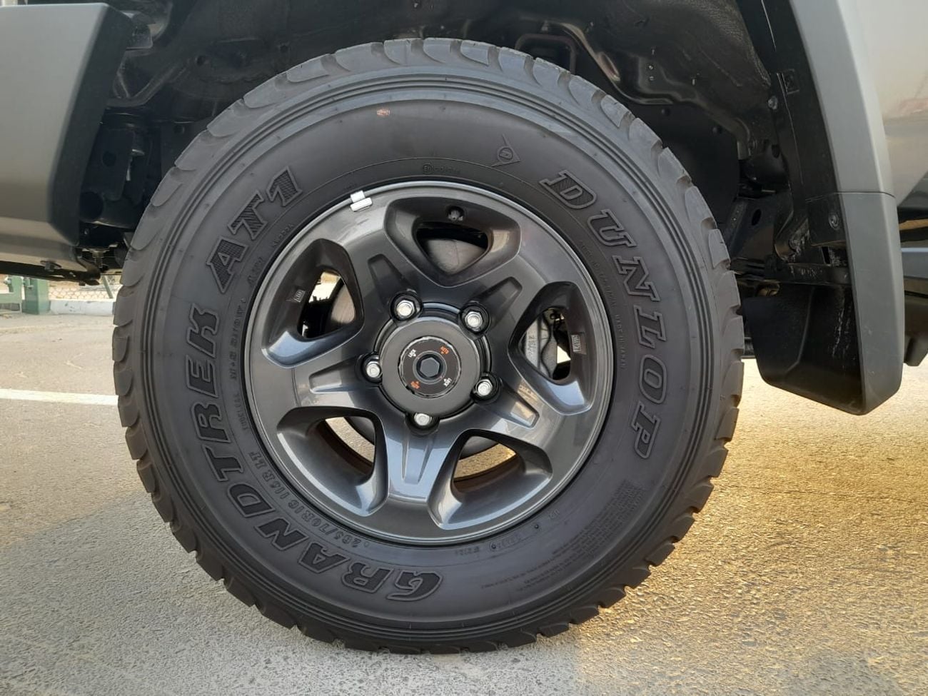 تويوتا لاند كروزر بيك آب Right-Hand drive 2.8 diesel turbo Auto Brand new