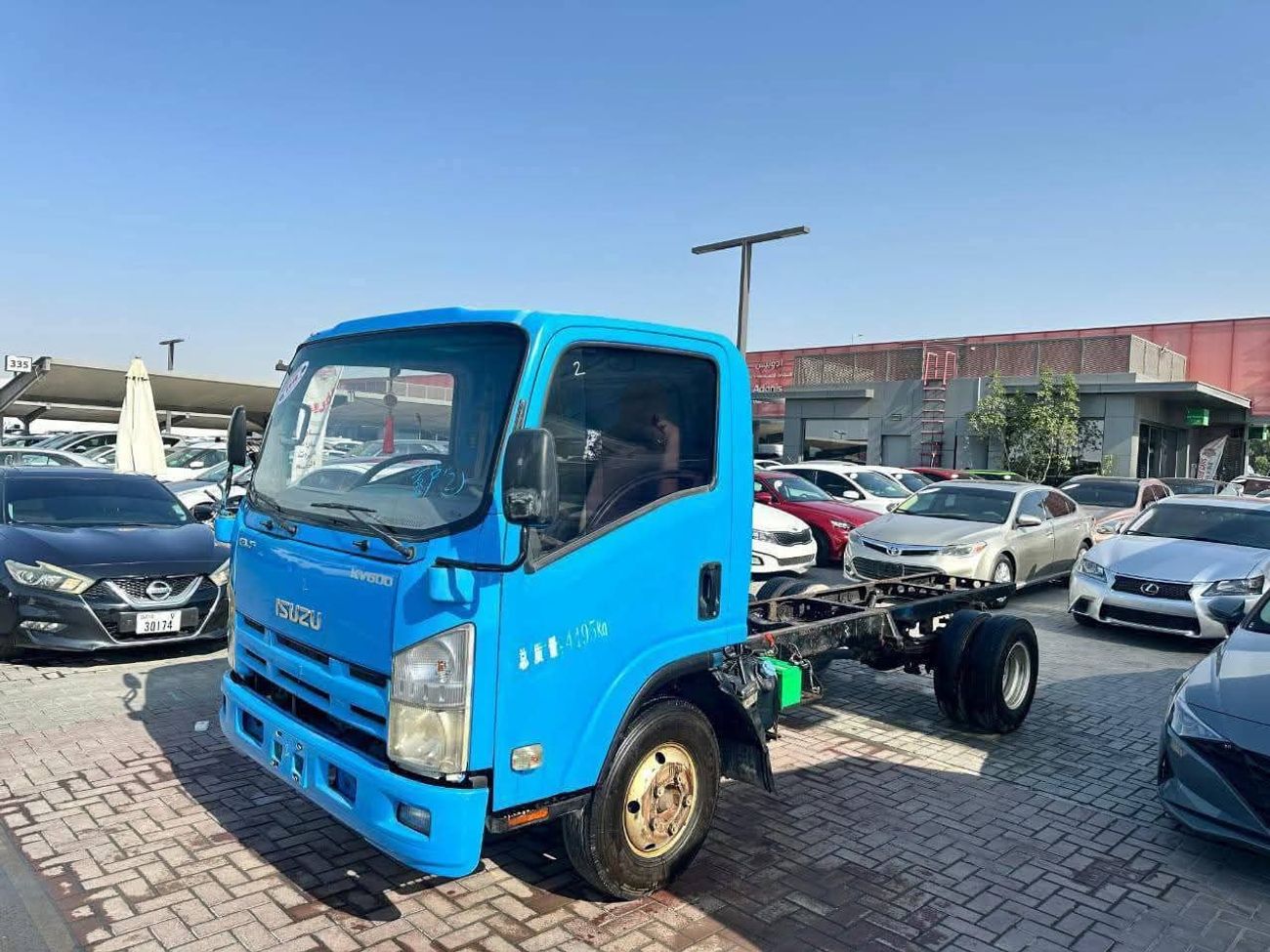 إيسوزو NPR Isuzu NPR 2017