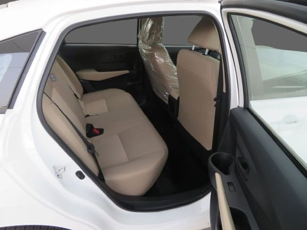 تويوتا يارس YARIS 1.5L SEDAN E A/T