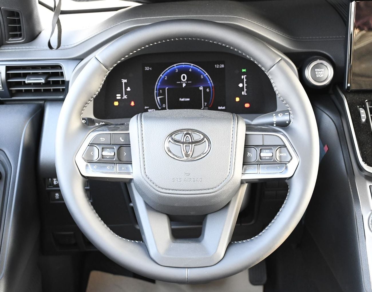 Toyota Land Cruiser GXR 3.5L Twin turbo With Sunroof
