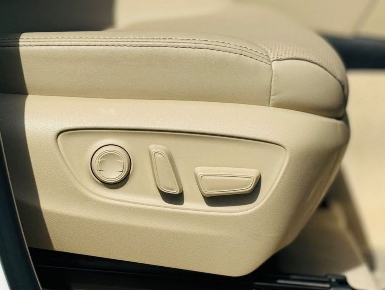 Toyota Land Cruiser Brand new zx top of the range