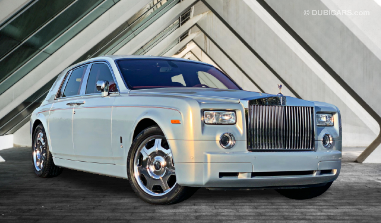 Rolls-Royce Phantom FULL OPTION - PRISTINE CONDITION - VERY LOW KILOMETERS DRIVEN - 100% ACCIDENT FREE