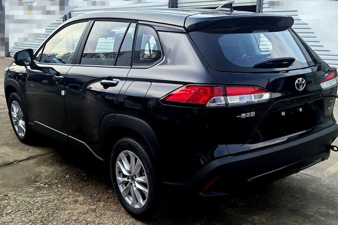 Toyota Corolla Cross 2.0L Hyb Corolla Cross LED lights Radar Full Options