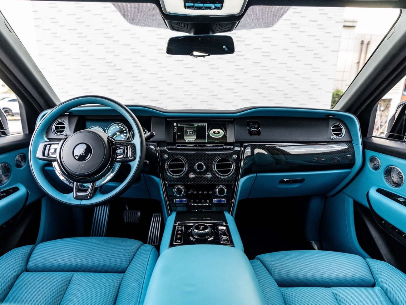 Rolls Royce Cullinan BLACK BADGE