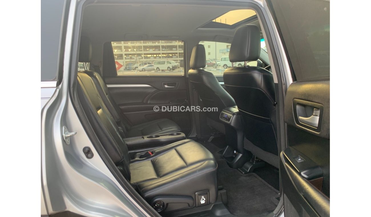 Toyota Highlander XLE LIMITED EDITION FULL OPTION 3.5L V6 2016 AMERICAN SPECIFICATION