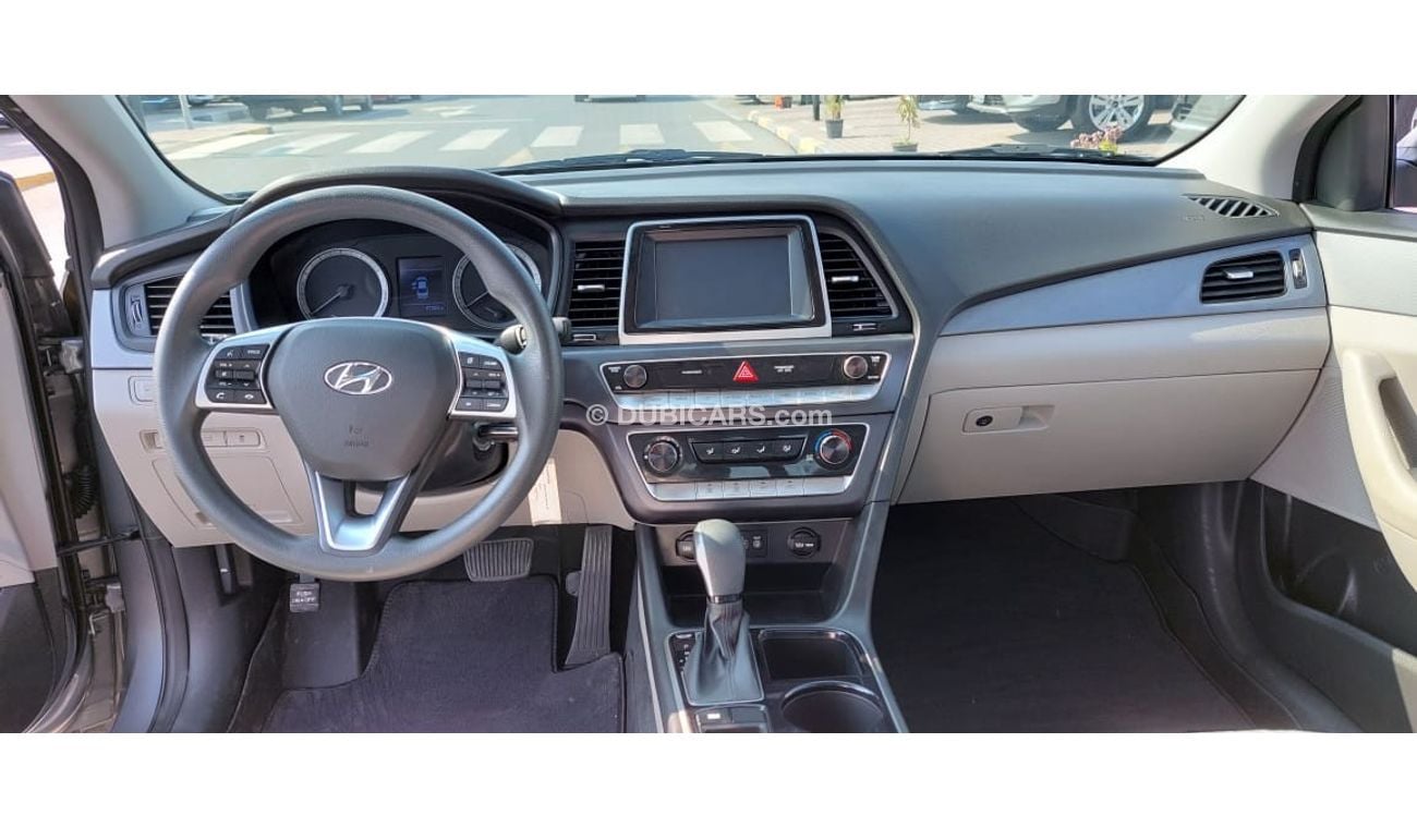 Hyundai Sonata GL Very clean car