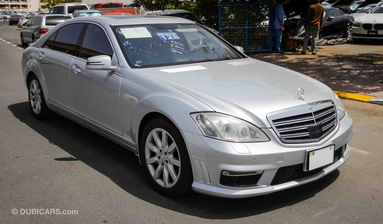 Mercedes-Benz S 500 With S 550 Badge