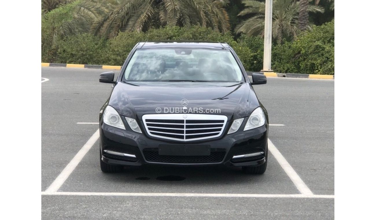 Mercedes-Benz E300 Avantgarde Model 2012 GCC CAR PERFECT CONDITION INSIDE AND OUTSIDE FULL OPTION PANORAMIC ROOF LEATHE