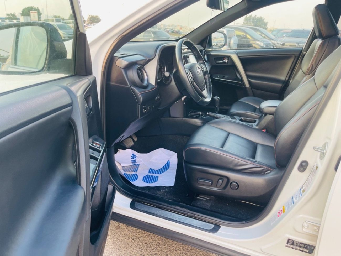 Toyota RAV4 Limited 2.5L SE  2.5L