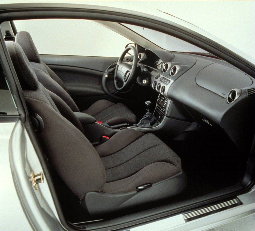 فورد كوجار interior - Seats