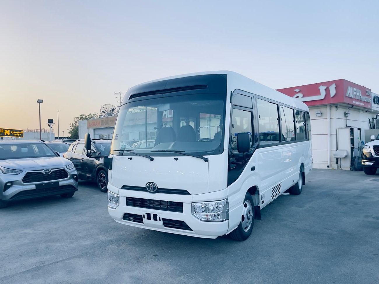 Toyota Coaster toyota coaster 4.0l 2025