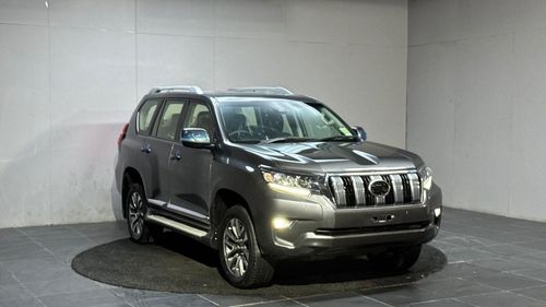 تويوتا برادو TX-L 2023 Model RHD Diesel Engine Full Option Car is Very clean and Perfect condition