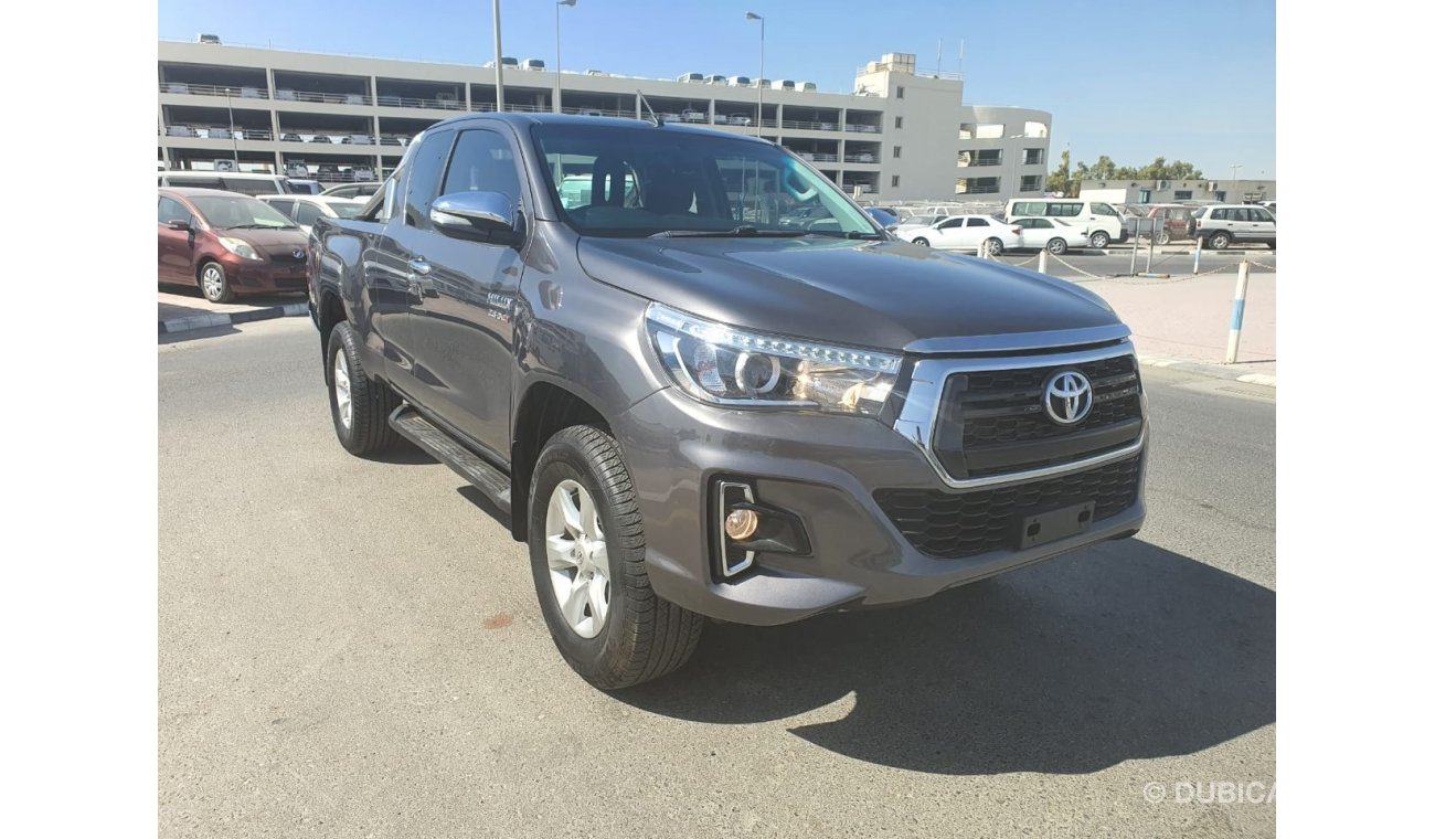 Toyota Hilux DIESEL 2.8L manual gear SMART CAB RIGHT HAND DRIVE (EXPORT ONLY)