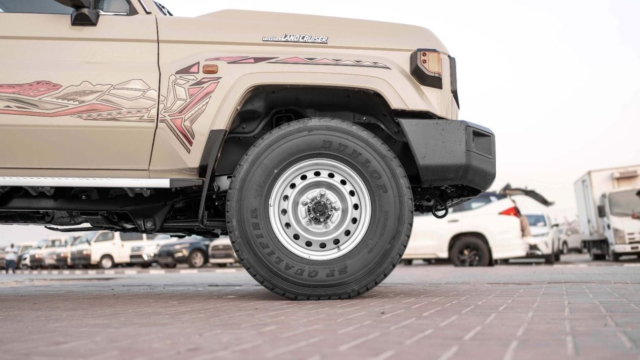 Toyota Land Cruiser Pick Up 2025 Toyota Land Cruiser LC 79 2.8L MT Diesel Basic (Beige-Brown)